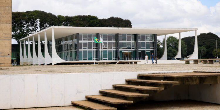 CNI questiona contribuição para custeio de aposentadoria de trabalhadores expostos a ruídos