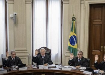 STF forma maioria para barrar candidaturas avulsas e reafirma exigência de filiação partidária