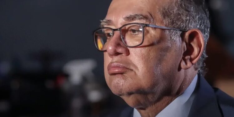 Revisão da Lei de Impeachment é consenso entre constitucionalistas, mas exclusividade da PGR divide opiniões